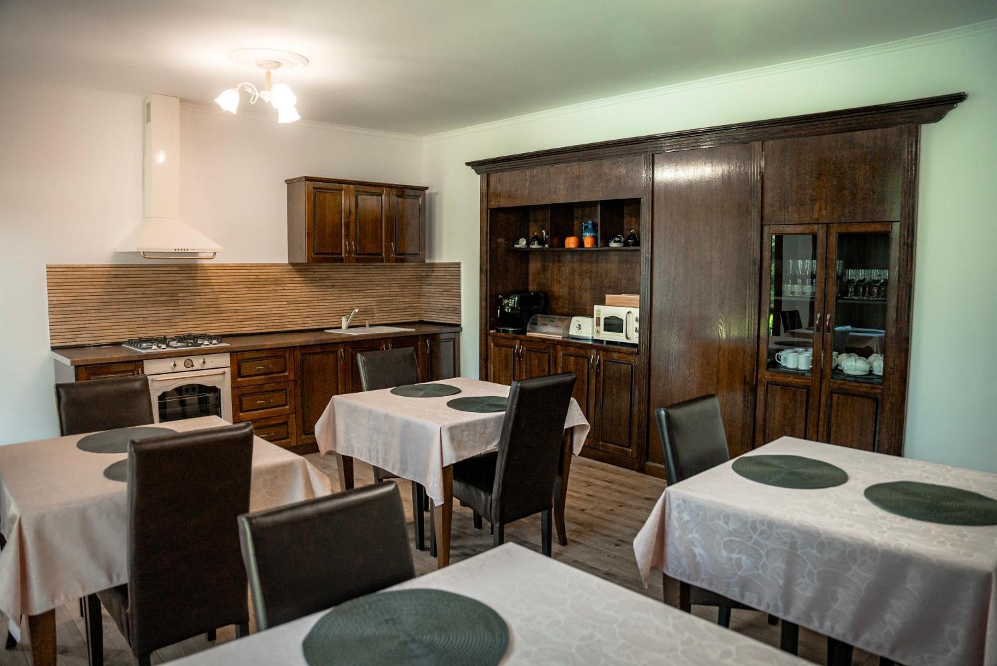 Boutique Marlen Bed and Breakfast Ghimbav Eksteriør billede