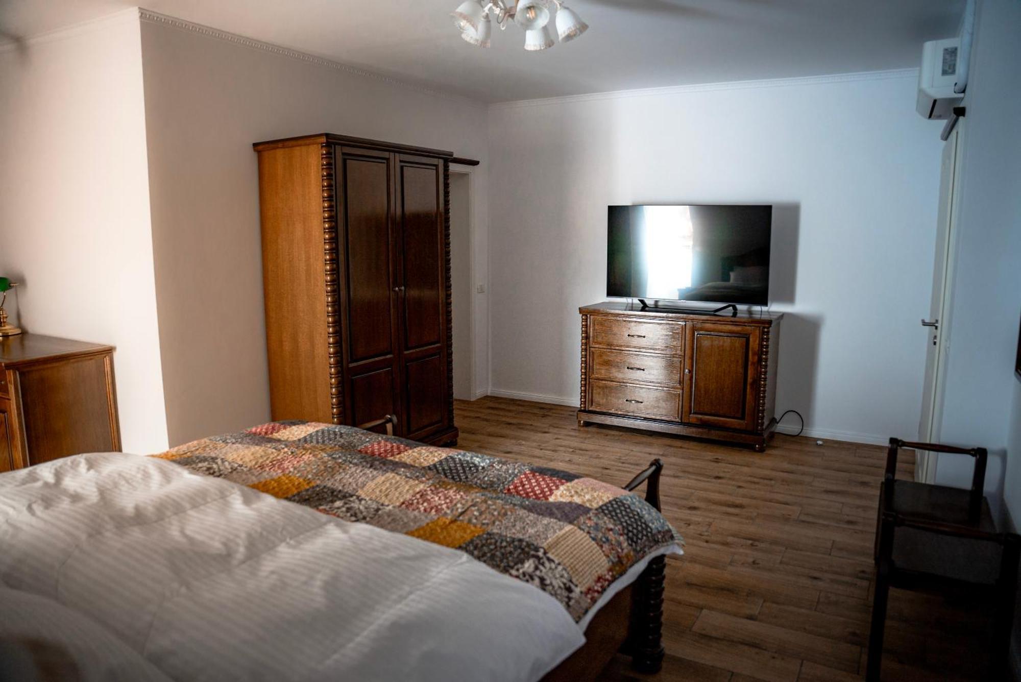 Boutique Marlen Bed and Breakfast Ghimbav Eksteriør billede